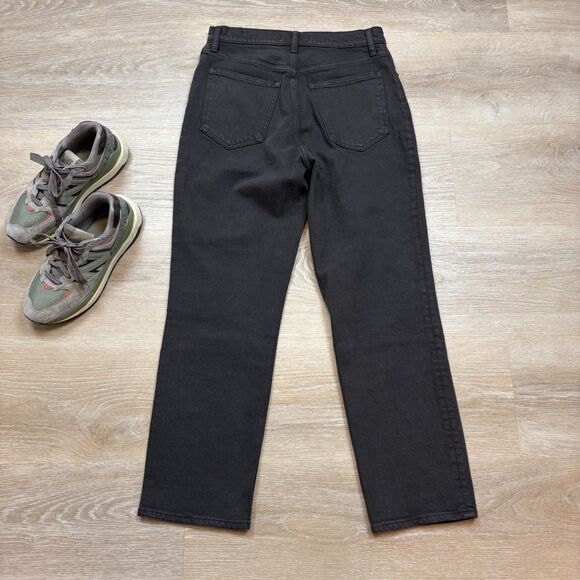 Abercrombie & Fitch Ultra High Rise 90s Straight Jean W28 Color Brown - Picture 2 of 4